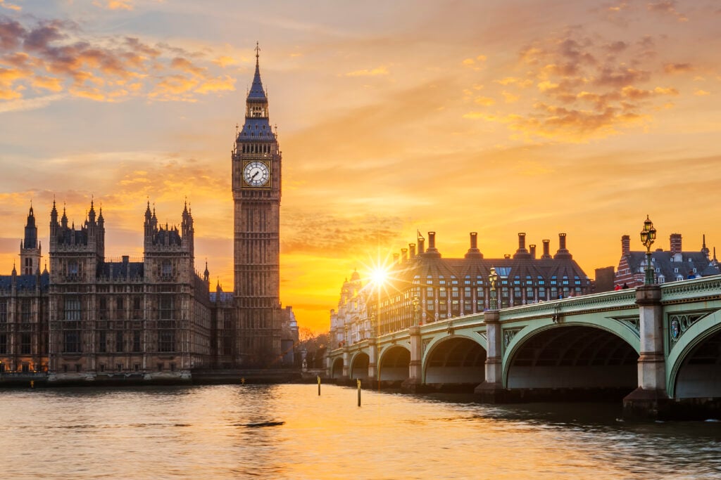 Happy Tour - wycieczki Londyn - Big Ben - Westminister most