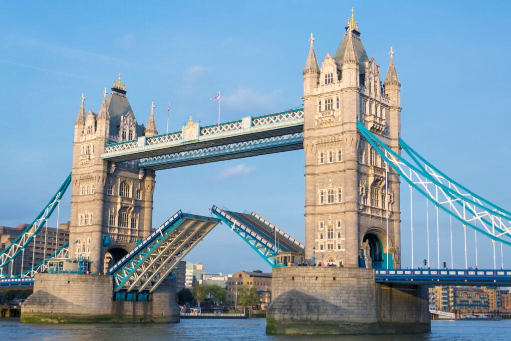 Happy Tour - wycieczki po UK i nie tylko - Londyn - tower bridge