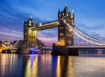 Tower Bridge Londyn - Happy Tours - Wycieczki po UK i nie tylko, Spacery tematyczne