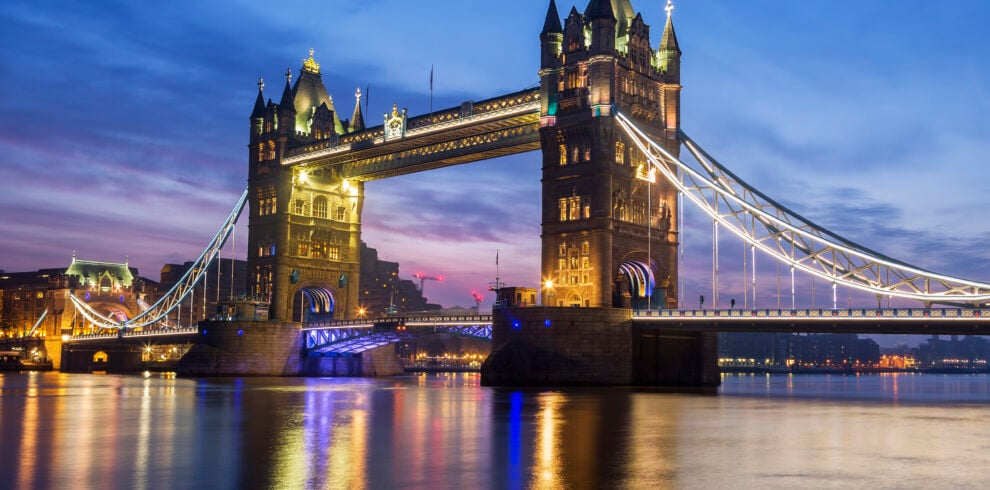 Tower Bridge Londyn - Happy Tours - Wycieczki po UK i nie tylko, Spacery tematyczne
