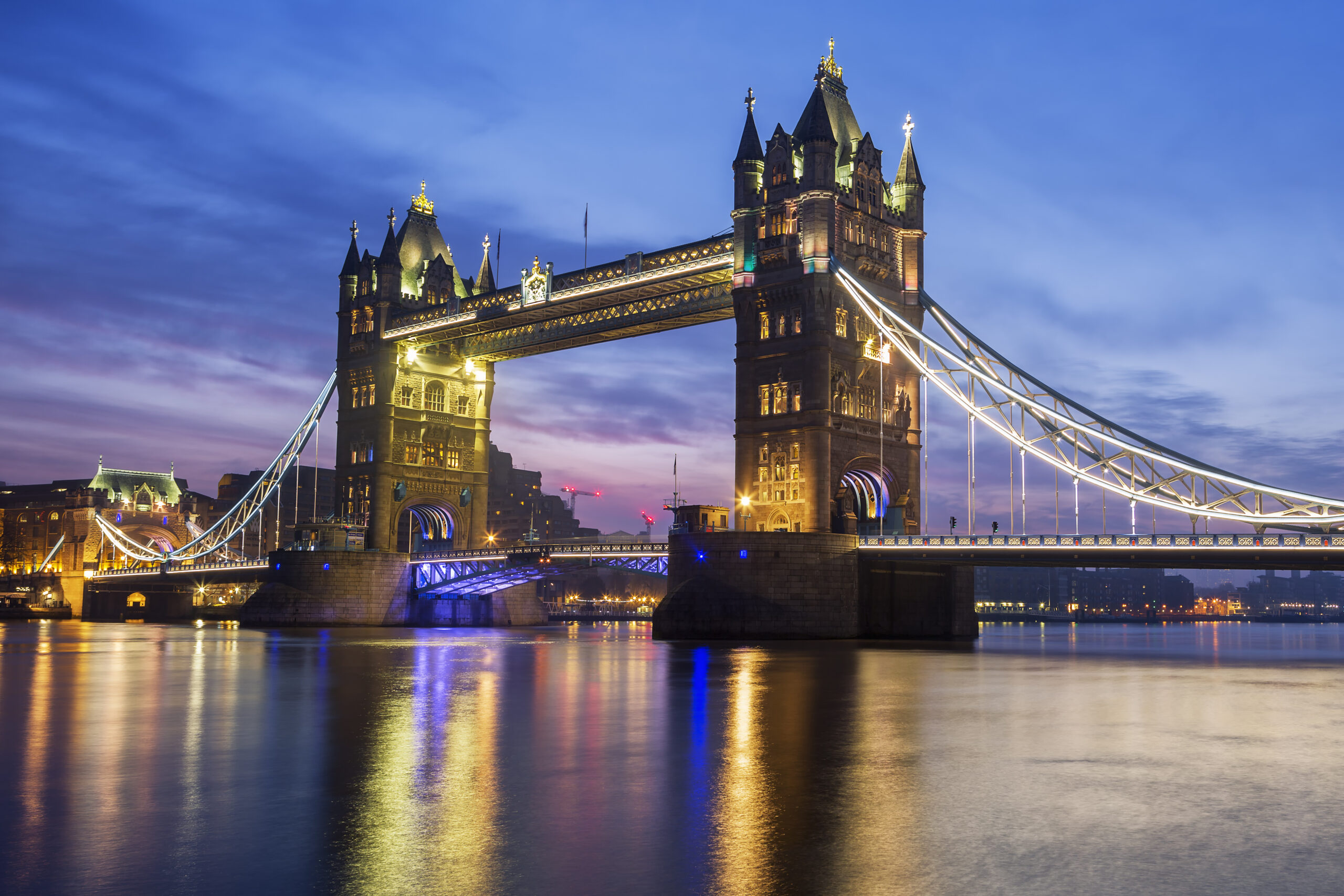 Tower Bridge Londyn - Happy Tours - Wycieczki po UK i nie tylko, Spacery tematyczne